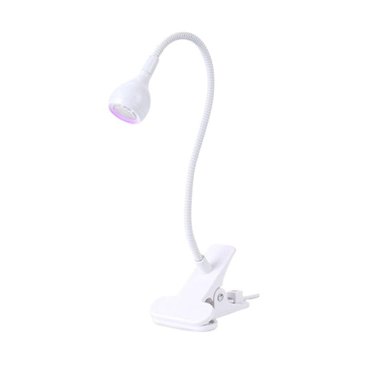 Application sur ongles – faisceau UV pour flash cure gel polish